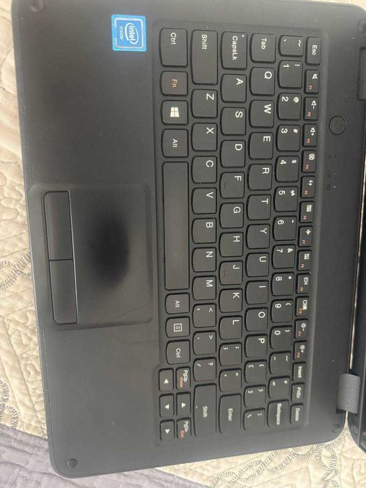 Lenovo 11.6 netbuk (planshet) Lenovo 11.6 нетбук (планшет) sotiladi