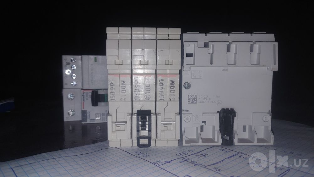 3 фазный автомат ABB C100 6kA