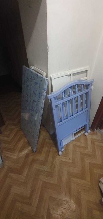 детская кроватка бывшая в употреблении