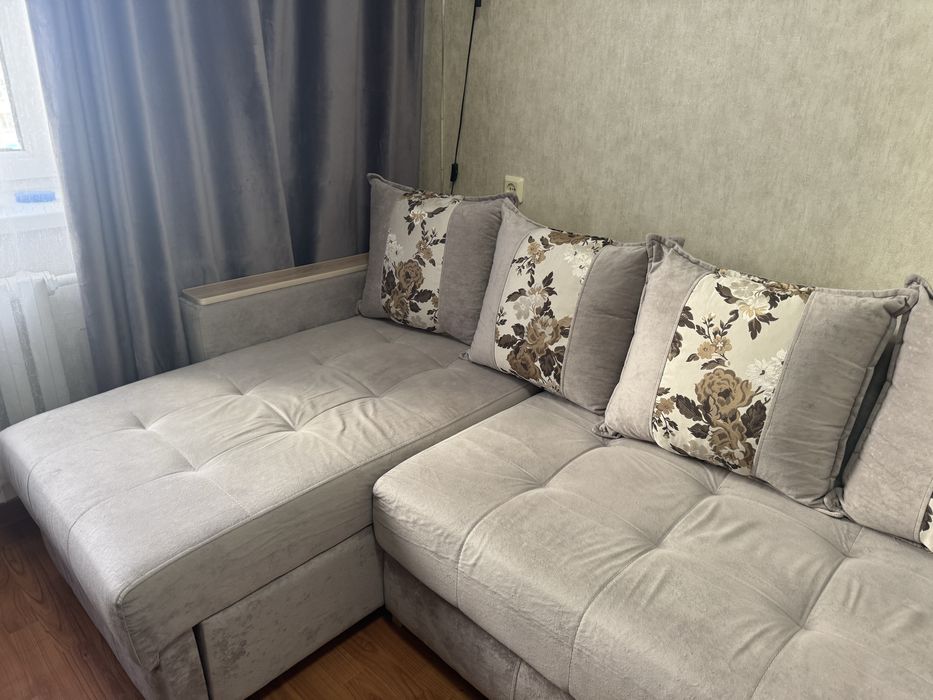 Диван в хорошем состоянии