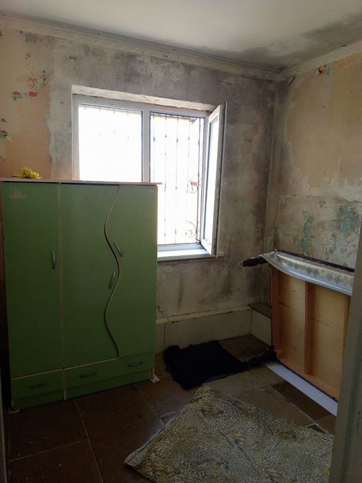 Срочно 2 хона 3 хона килинган уй сотилади