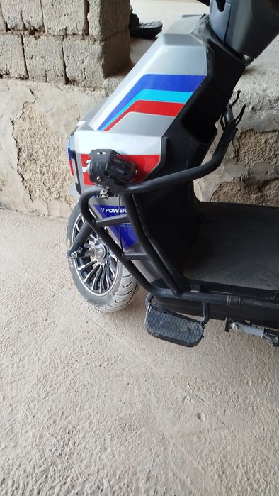 Skuter redlayn 0.3 katta razmer