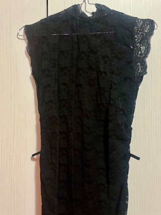 Черна къса рокля