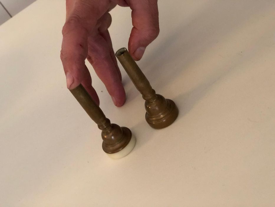 Vintage 2 mustiuc bronz trompeta
