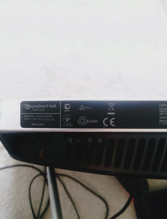 All în one Packard bell S3720 21.5" , 4gb dd3, Hdd 1Tb, video Intel