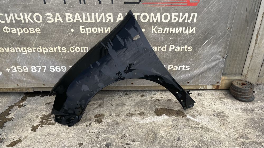 1 брой десен и 2 броя ляв калник Dacia Sandero 2 2012-