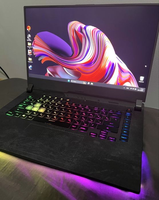 Asus rog strix g513qr