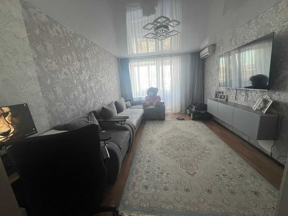продам 3-х комнатную квартиру