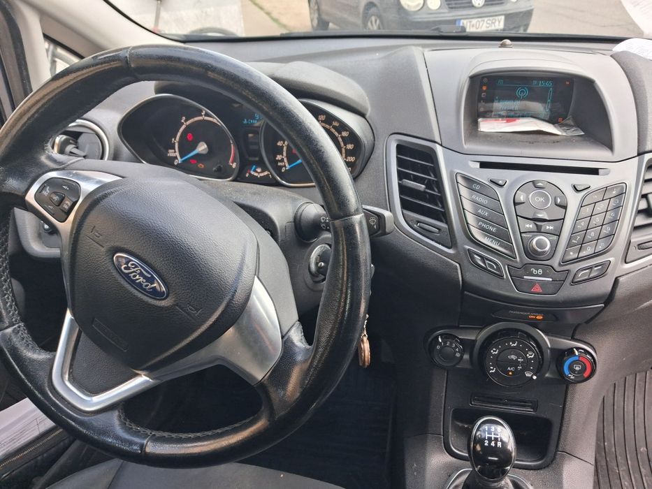 Vand Ford Fiesta 2015