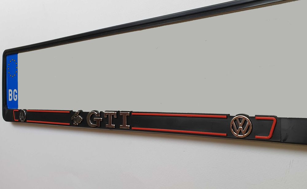 2 броя Рамки за регистрационен номер VW