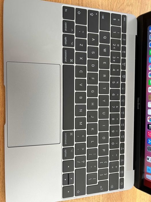macbook 12 inch 2017 second hand si noi de vanzare • Anunturi • OLX.ro