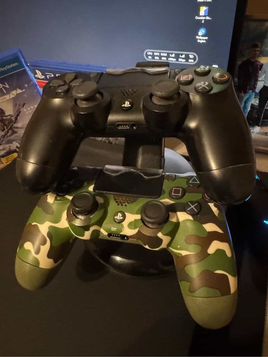 PS4 PRO в много добро състояние