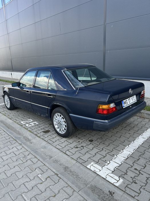 MERCEDES-BENZ E-Class 1991 — imagine 4