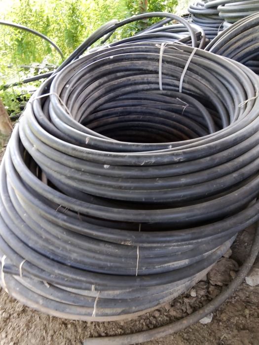 Трубы пластик водопроводные 40-ка