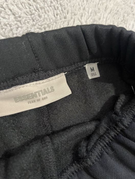 Pantsloni essentials