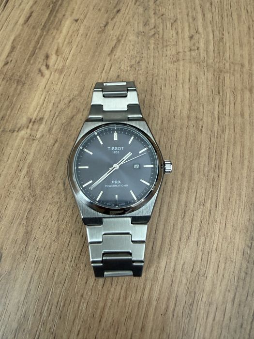 Часы tissot cartier