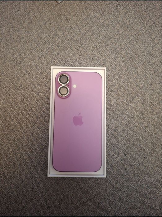 Iphone 16 roz 128 GB-in stare foarte buna, liber de retea, negociabil ...