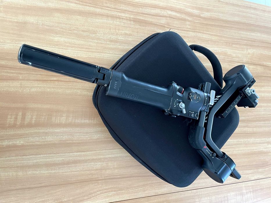 DJI RS 4 Pro Stabilizator Gimbal 3 Axe
