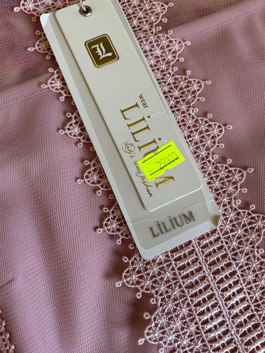 женские платье..