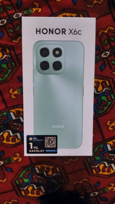 Honor 6c. 6+6/128 гб