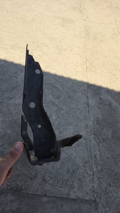 Продаётся передни крепление бампера для гольф 2