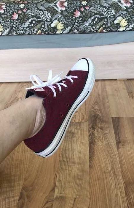 страхотни оригинални Converse