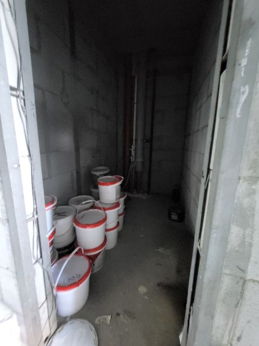 Turkiston turar joy majmuasidan 1 xonali 39 m2 uy sotiladi.