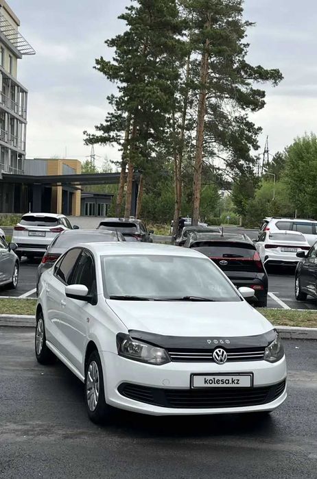 Volkswagen Polo Sedan