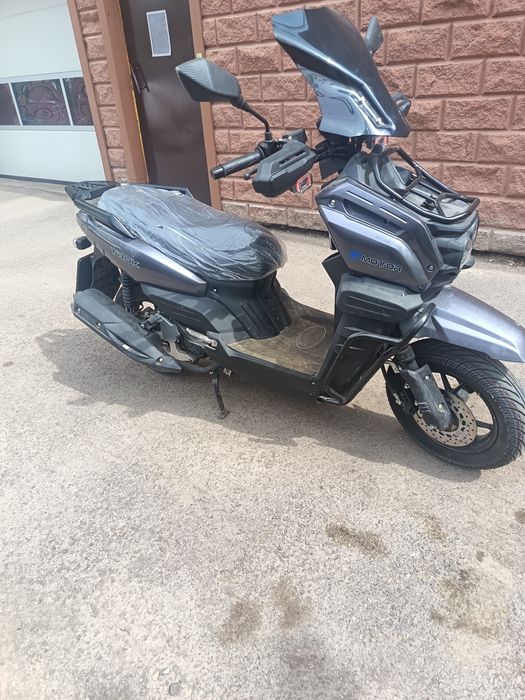 Продам мопед танк спорт
