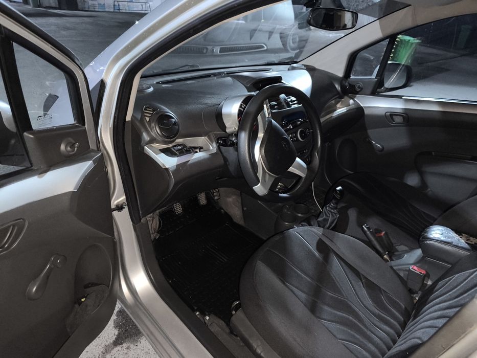 Chevrolet Spark  2012