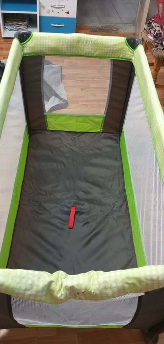 Pătuț pliabil pentru copii