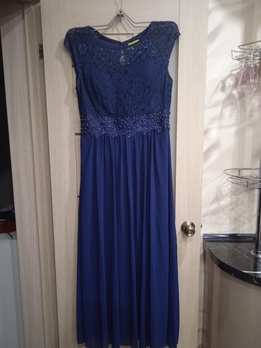 Женская одежда. Платье