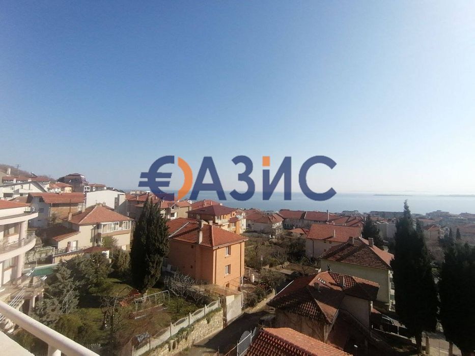 Продава се Къща в Свети Влас - 800 кв.м за 450 €/кв.м - Снимка #5