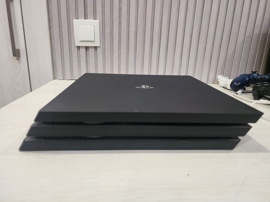 Playstation 4 Pro 1TB