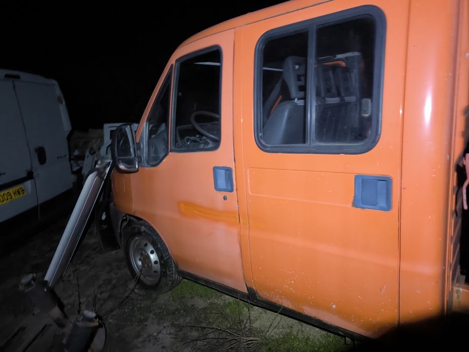 Фият дукато На части тристранен товарач