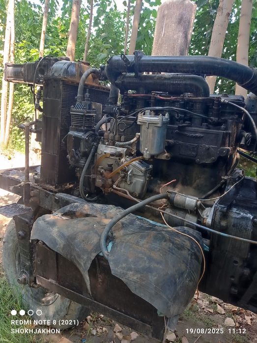 MTZ 80 sotiladi.