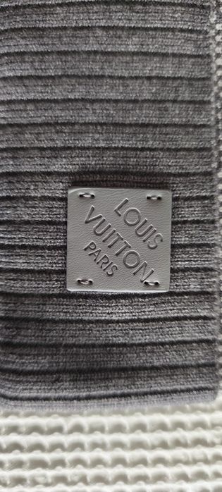 Căciulă Louis Vuitton