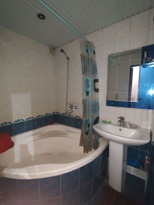 Кора-Камиш 2/1.  2/2/4. 2х6 балкон срочно Алмазарский район