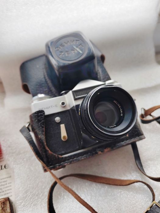 Фотоаппарат Зенит Е объектив Гелиос-44-2