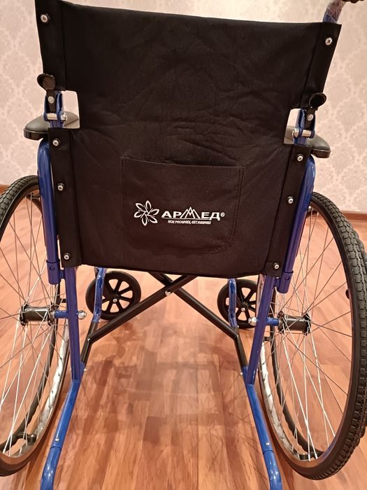 Инвалидная коляска для дома и улицы