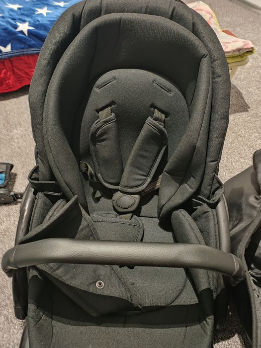 Vând scaun auto anex pt copii