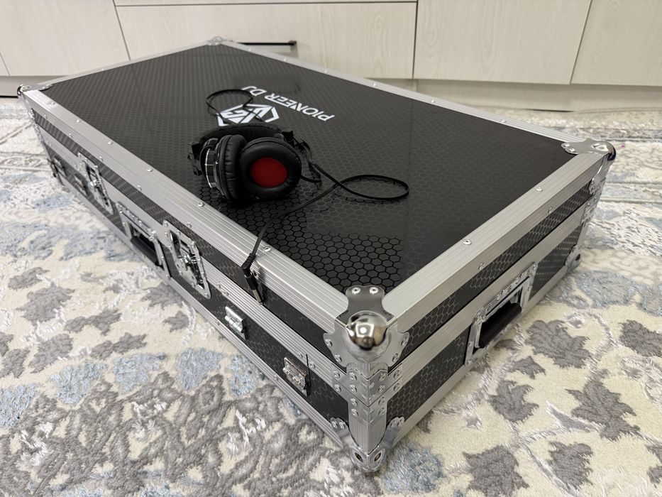 Продаётся DJM 800 Cdj1000 mk2 комплект case