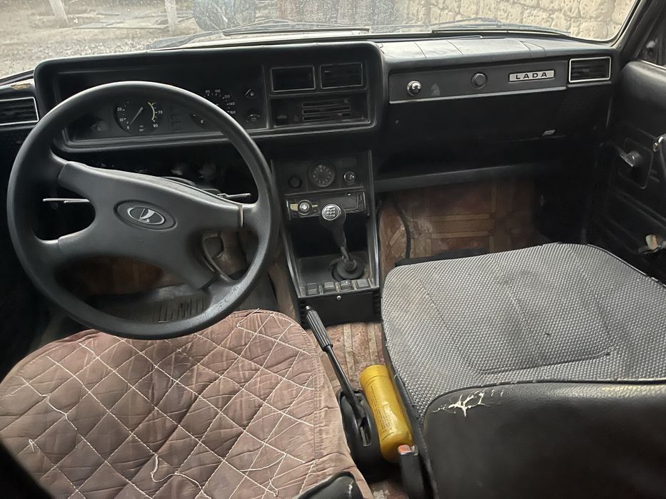 Продам ВАЗ 2107  инжектор