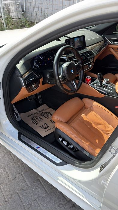BMW 530i M pachet Xdrive 2.0i 320 cp