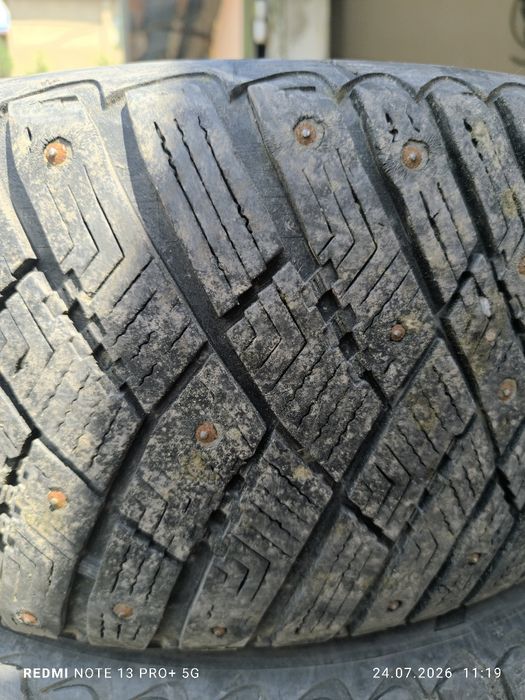 Good year ultra grip 235.55.R18