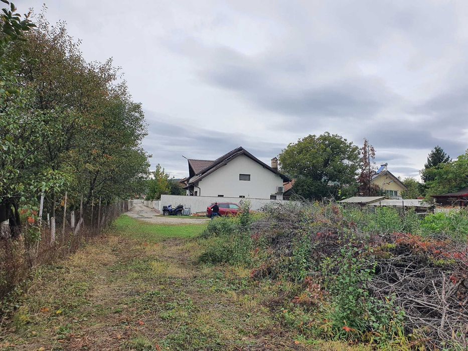 Teren 1200 mp curti constructii si cota 
drum Rm Valcea Goranu Lespezi