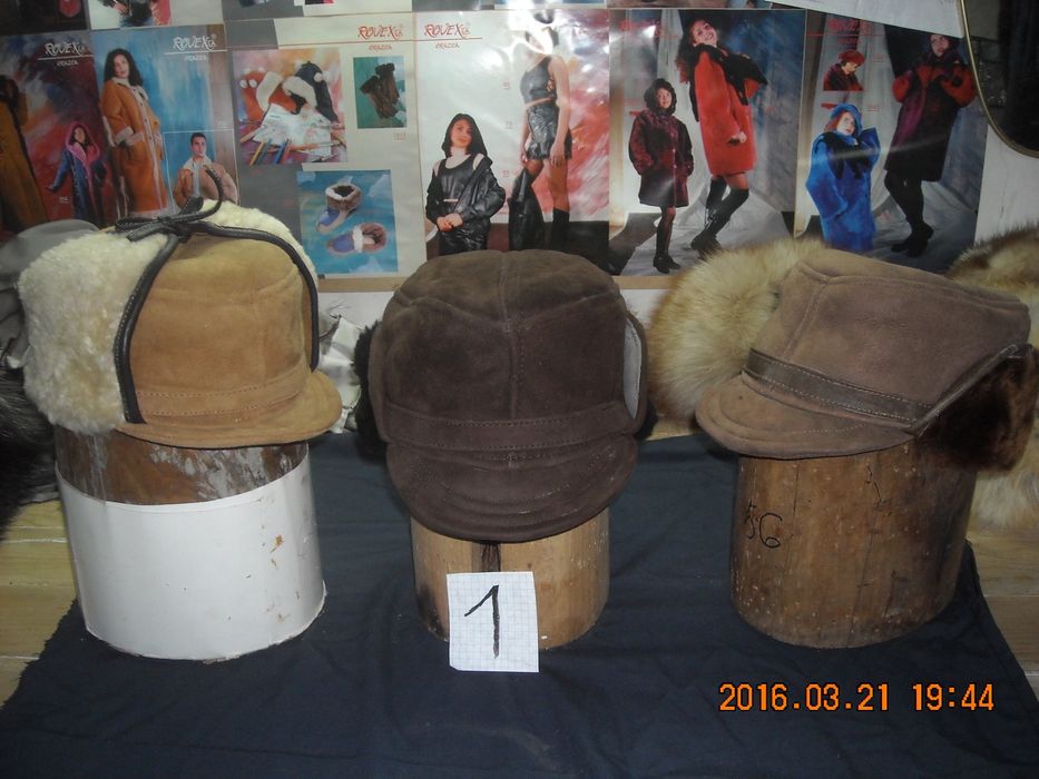 Caciuli de iarna, blană naturală.