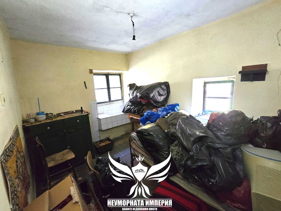 Продавам двуетажна къща 120РЗП с 260кв. двор в село Малево