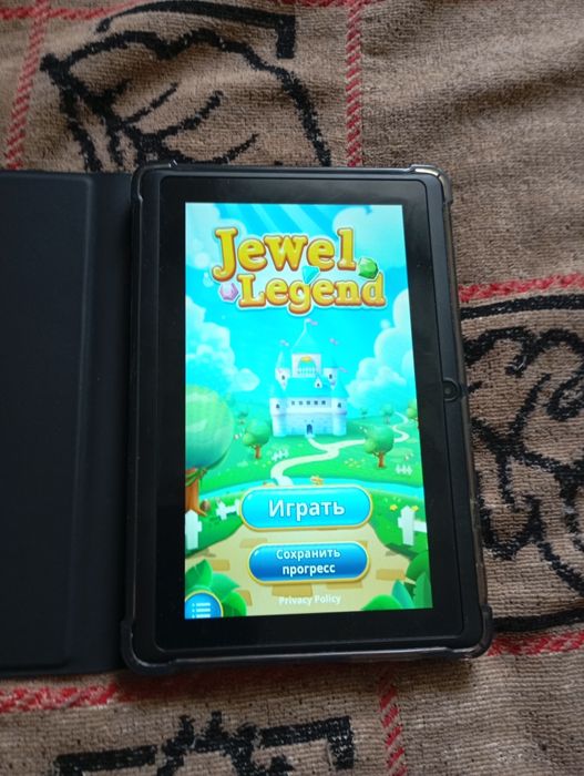 Планшет с андроидом.