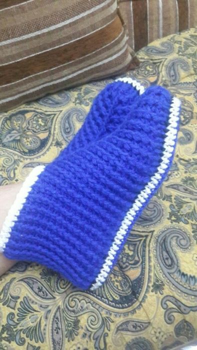 Вязаные домашние сапожки тёплые и удобные с синтепоном на подошве